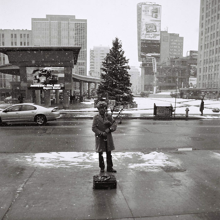 Toronto, B&W pic